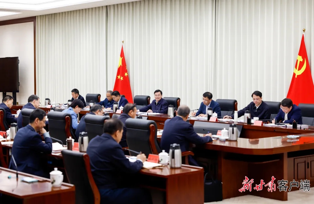 胡昌升在省委人才工作领导小组会议上强调：让各类人才竞相涌现各展其能活力迸发 以高素质人才引领和支撑全省高质量发展
