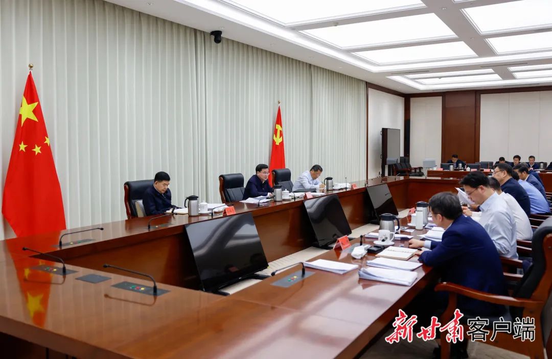 省委召开党的建设工作领导小组会议，胡昌升主持并讲话